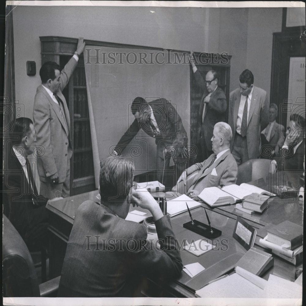 1956 Press Photo DA Keating Map Plane Crash Victims - RRV26625 - Historic Images