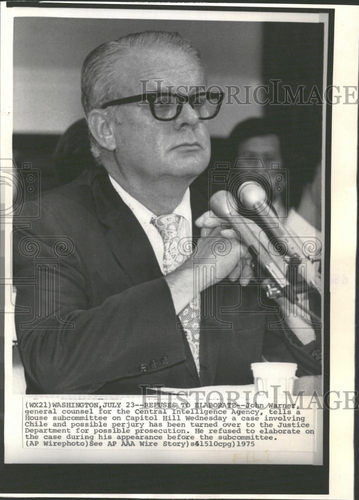 1975 Press Photo CIA General Counsel Warner Testimony - RRV33365 - Historic Images