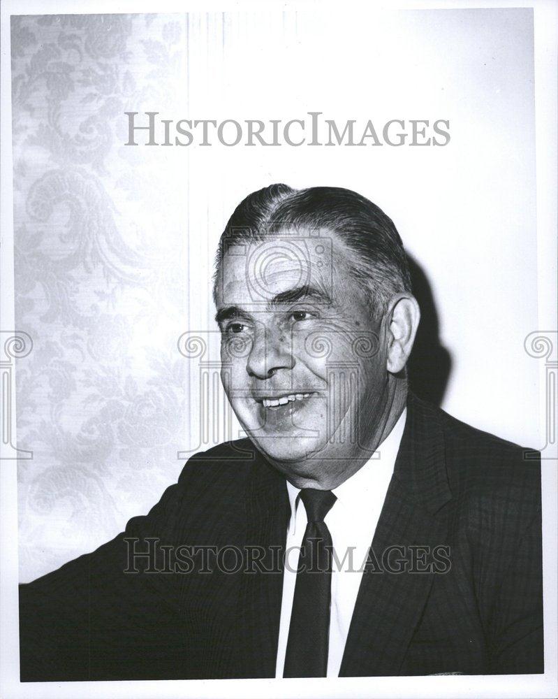 1967 Press Photo Stan Rowe Ford UAW Team - RRV55491 - Historic Images