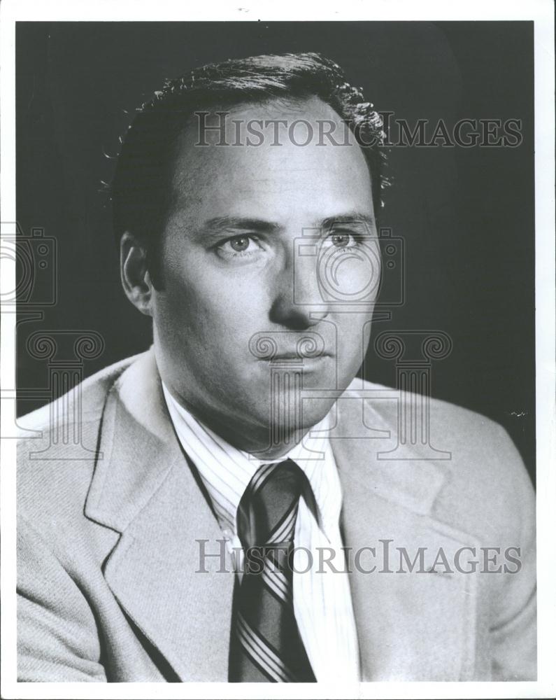 1975 Press Photo Writer Joseph Wambaugh Closeup - RRV33371 - Historic Images