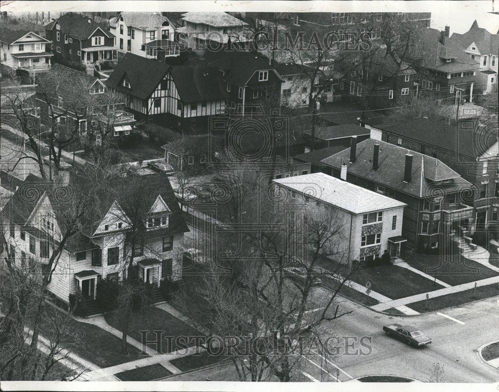 1976 Press Photo Oak Park Apartments Illinois - RRV67039 - Historic Images