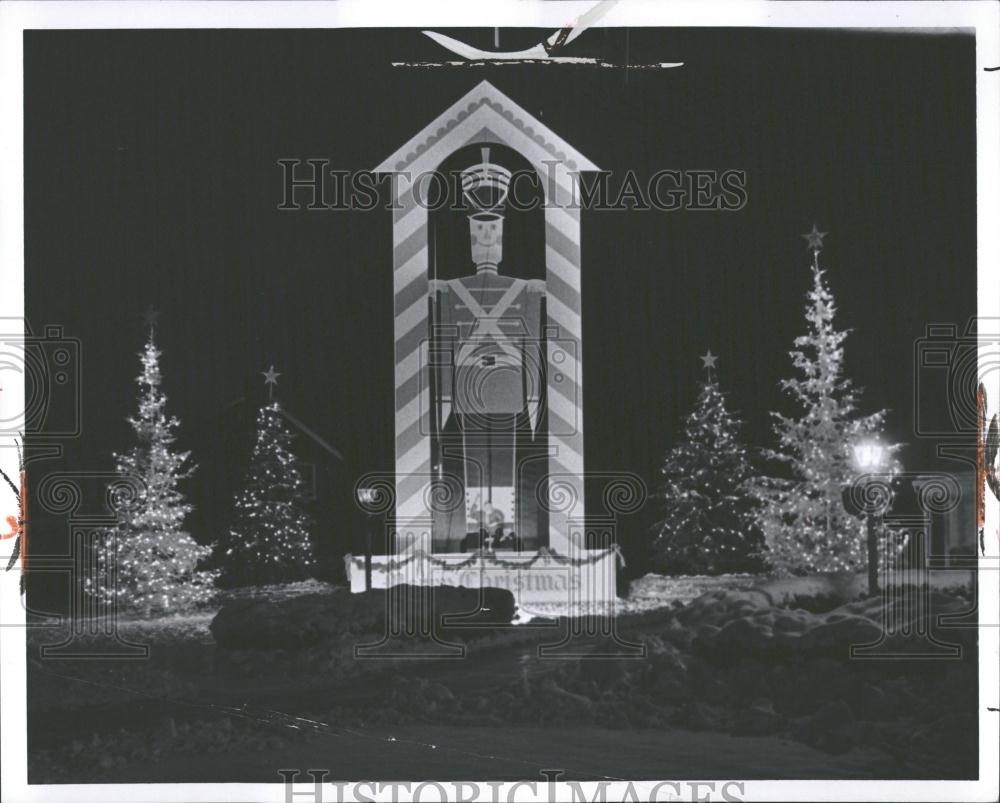 1966 Press Photo Christmas Decorations: soldier &amp; trees - RRV37093 - Historic Images