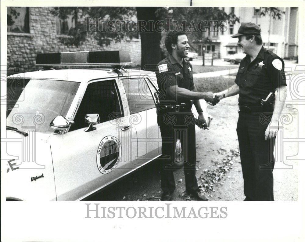 1986 Press Photo Donald Mobley George Green Blue Flu - RRV44695 - Historic Images