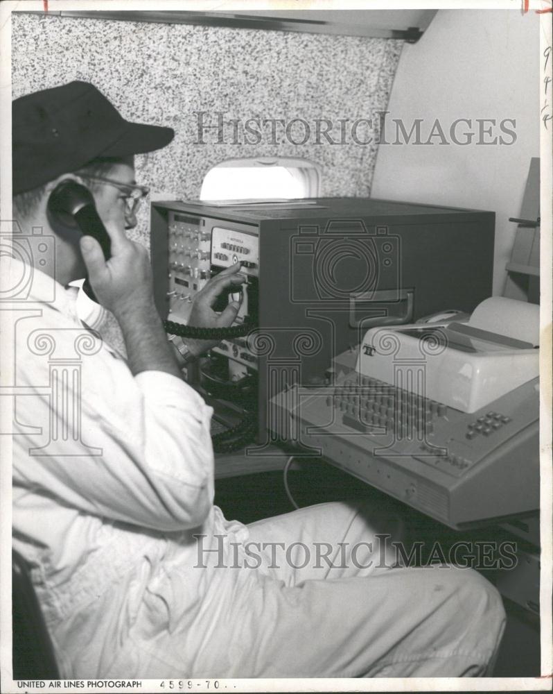 1968 Press Photo Nixon campaign plane communications - RRV32967 - Historic Images