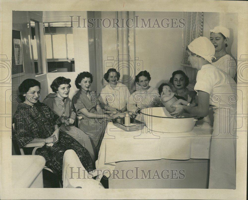 1953 Press Photo Passavant Memorial Hospital Mothers - RRV65503 - Historic Images