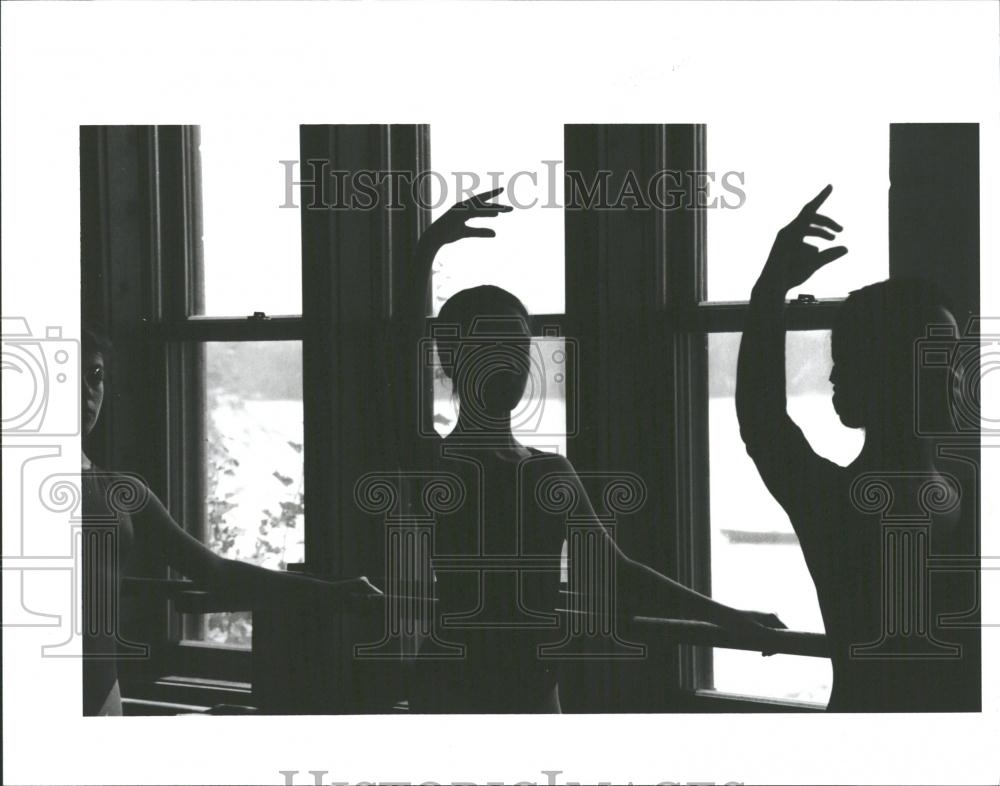 1990 Press Photo Ballet Camp Interlochen Michigan - RRV37427 - Historic Images