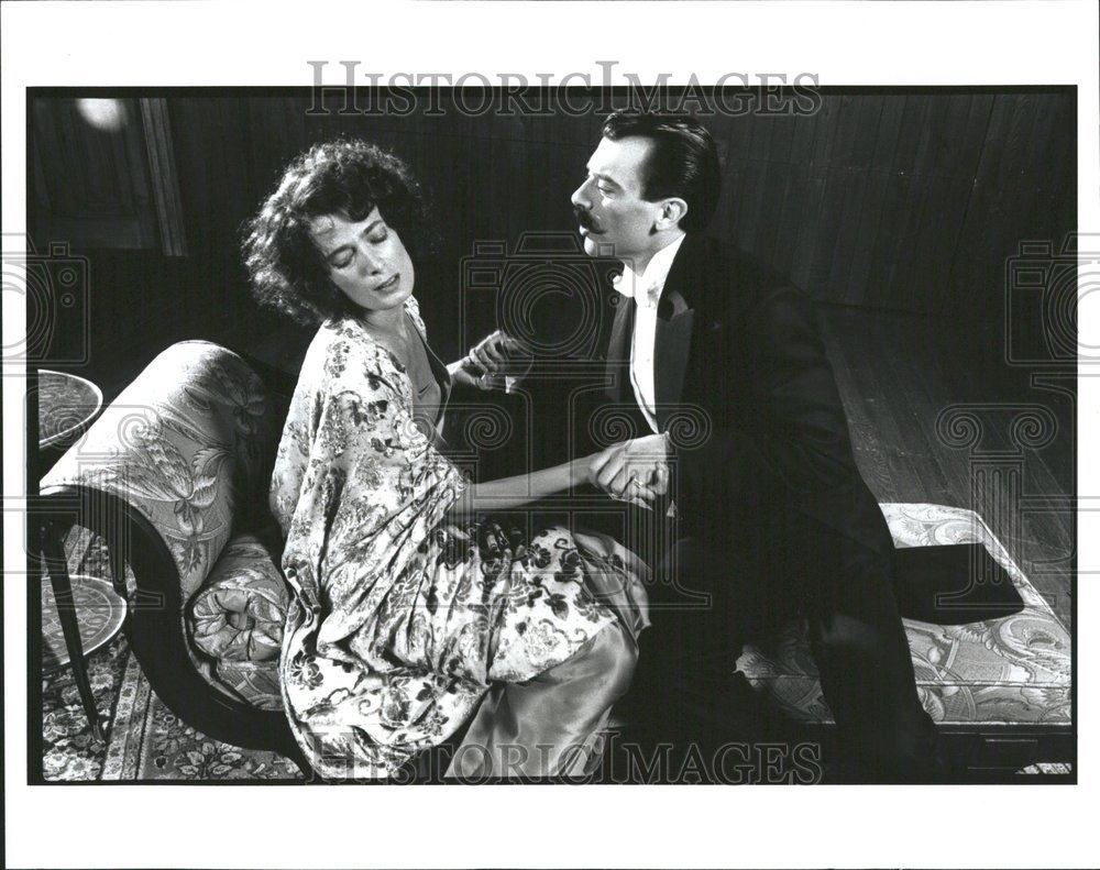 1992 Press Photo Luigi Pirandello Robert Rietty Marie - RRV53831 - Historic Images