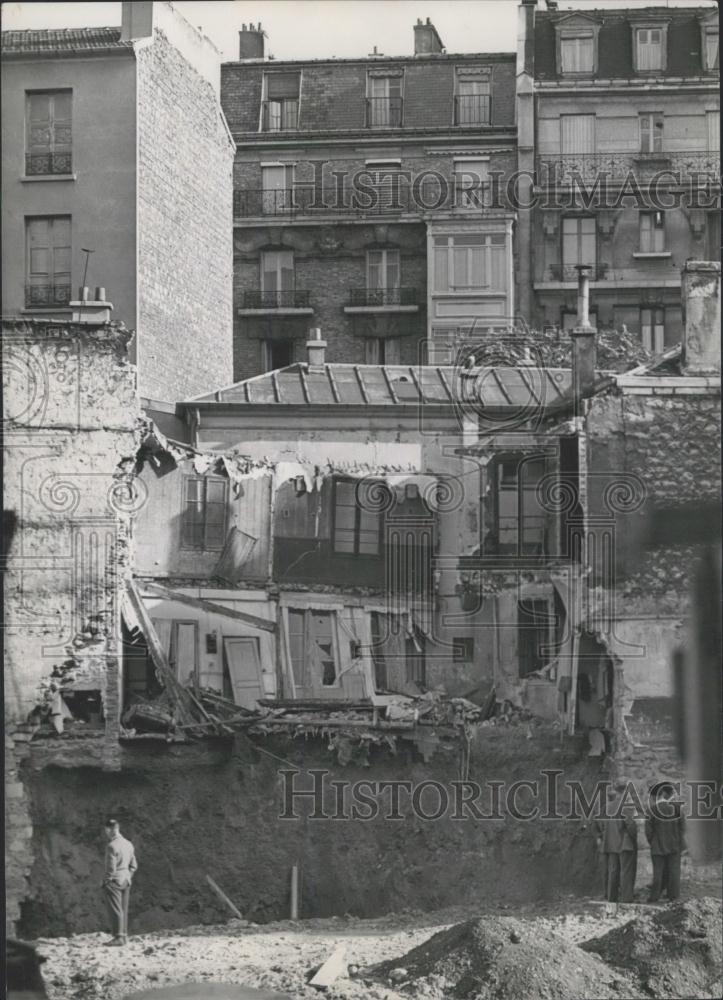 1958 Press Photo An old two-story building collapsed in Paris - Historic Images