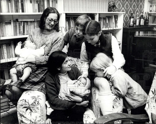 Press Photo Ugandan refugees stay at home of MP for South East Derbyshire - Historic Images