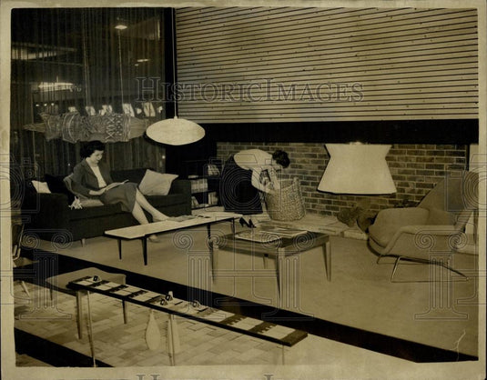1958 Press Photo Furniture Exhibition At Earl's Court - Historic Images