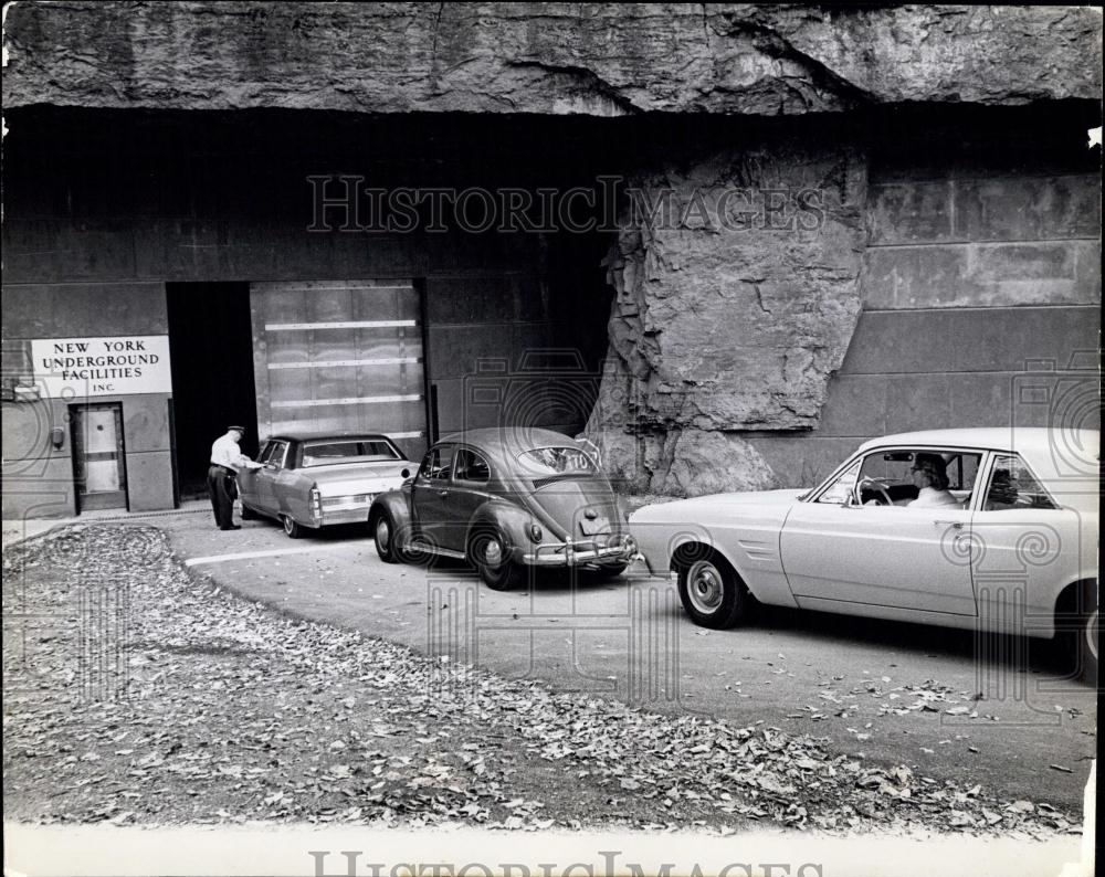 Press Photo Perry H. Kich at Main Entrance to Underground City - New York - Historic Images