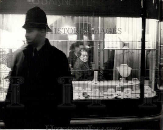 1959 Press Photo jeweller's shop in London where robbery took place - Historic Images