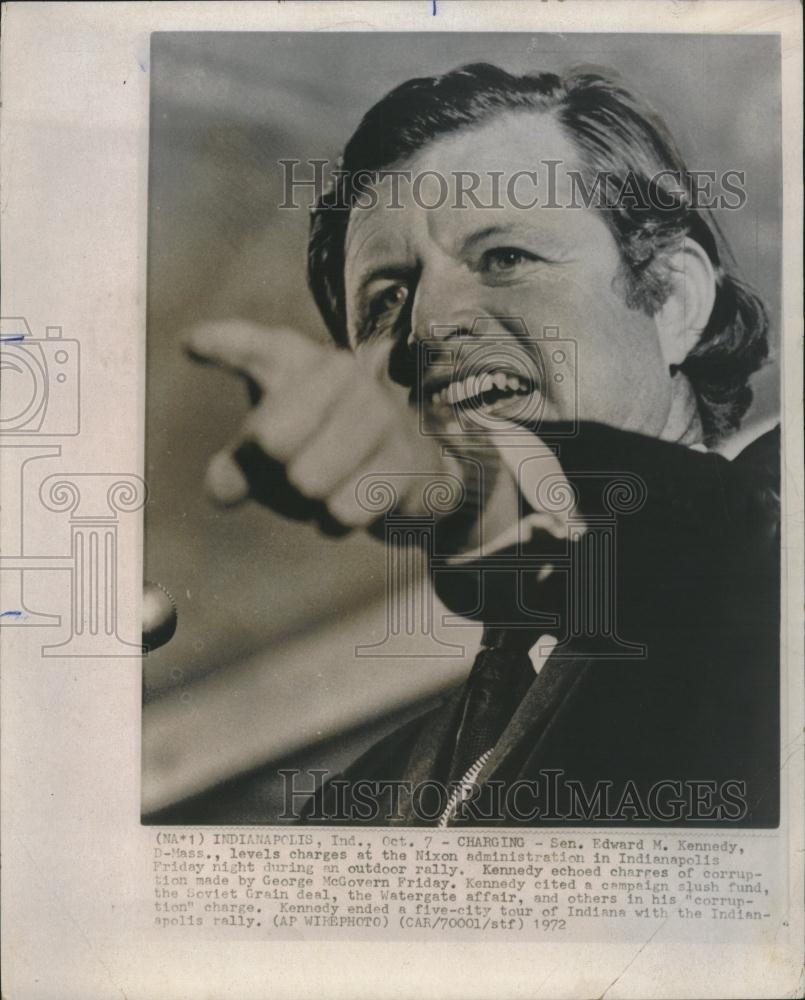 1973 Press Photo Senator Edward Kennedy Charges Nixon - RRV13995 - Historic Images