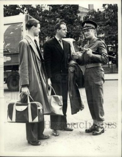 1956 Press Photo Men of the Life Guards at Combermere Barracks, Windsor, - Historic Images