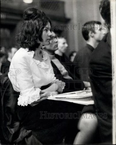 1962 Press Photo Delegate At Fashion & Socialists Conference - Historic Images