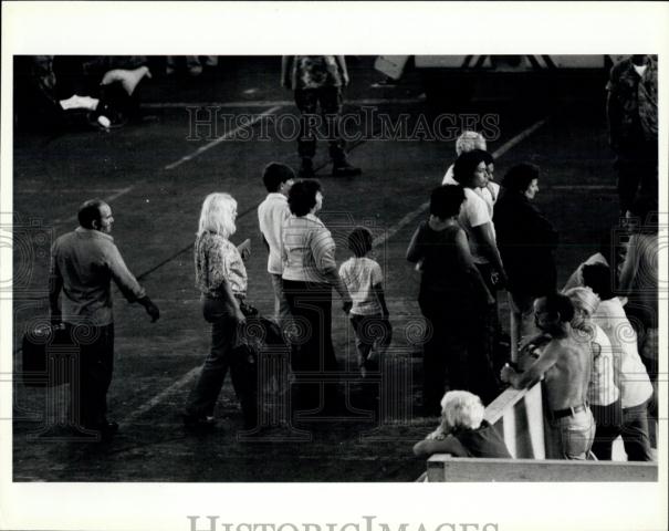 Press Photo Key West Cuban refugee center for Cubans - Historic Images