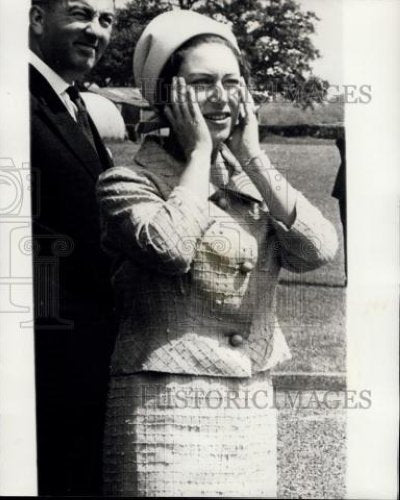 Press Photo Princess Margaret Sees Vertical take Off Plane - Historic Images