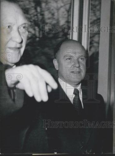 1958 Press Photo Cabinet Council Hans Kilb Imprisoned In Bonn - Historic Images