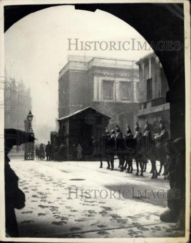 Press Photo Changing of the Guard Ceremony - Historic Images