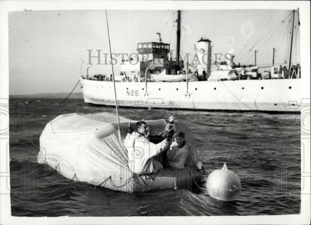 1960 Press Photo Royal Naval Survival At Sea Trials - Historic Images