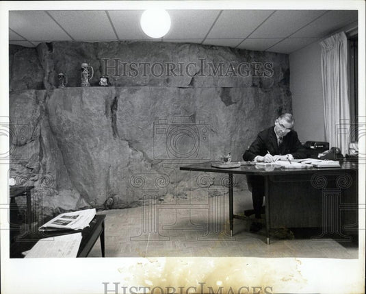 Press Photo Executive Vice President Of New York Underground Facilities - Historic Images