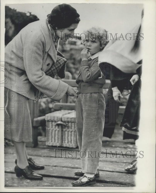 1956 Press Photo Corduroy Slacks Is Princess Anne's Birthday Outfit - Historic Images