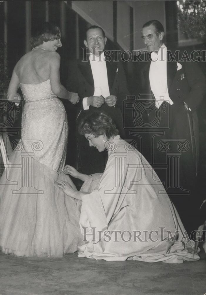 1953 Press Photo Madame Olivier Queaut &amp; Mme Francoise Adenet - Historic Images