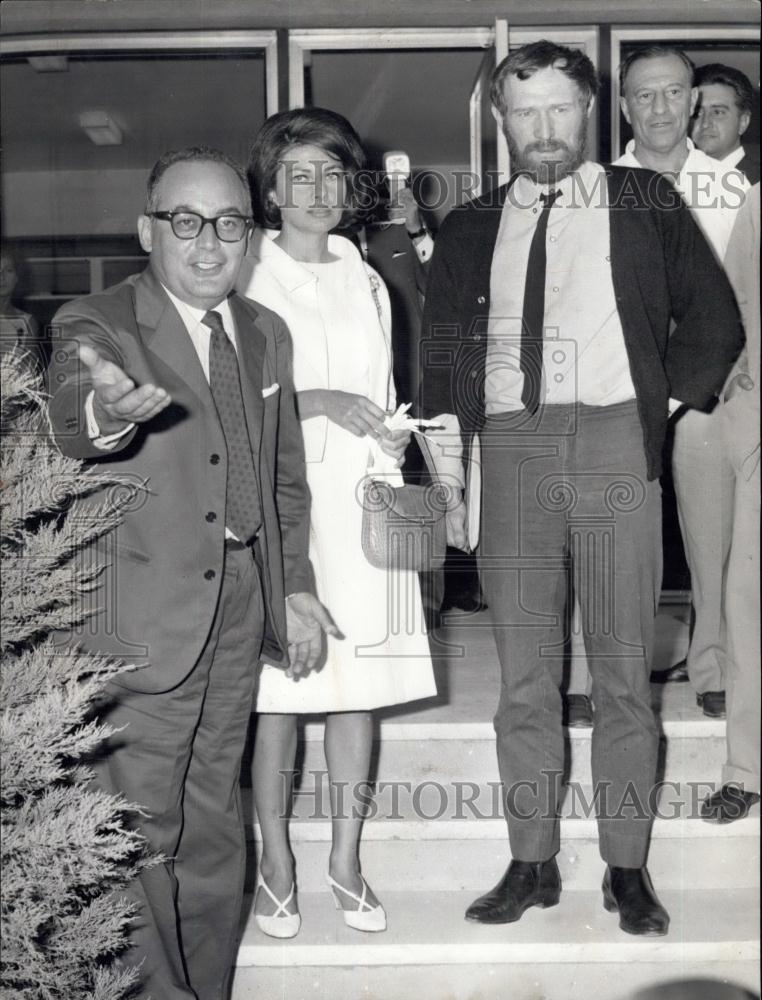 1964 Press Photo Dino De Laurentiis, Princess Soraya and Richard Harris - Historic Images