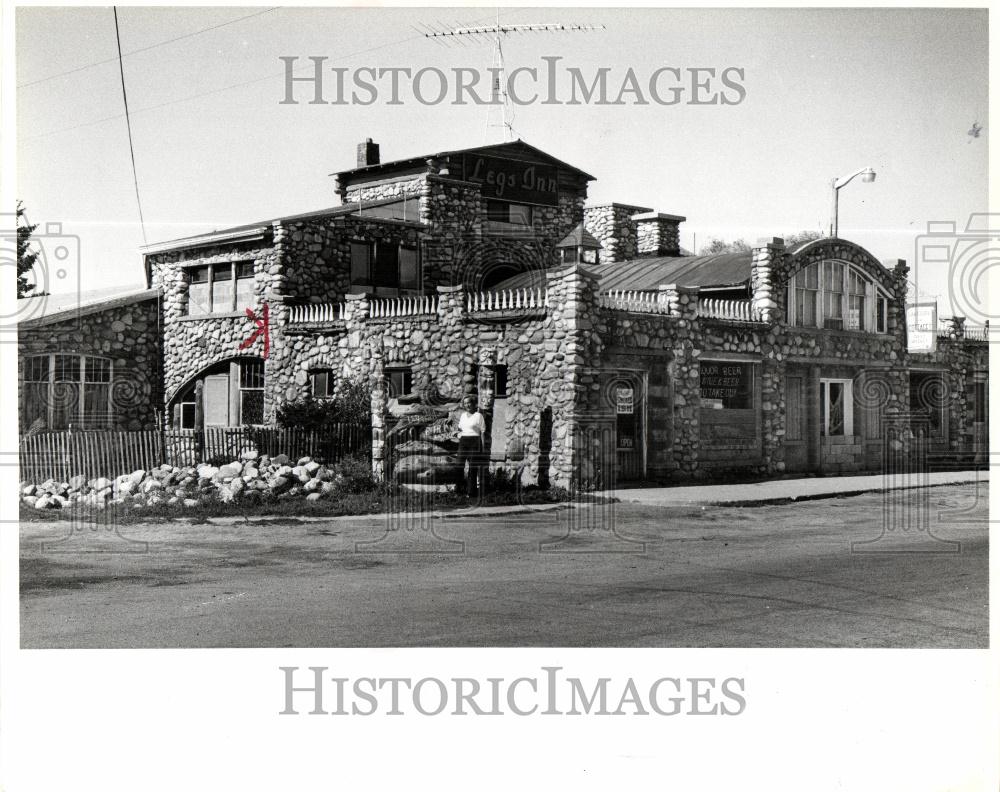 1979 Press Photo Legs Inn Hellna Smolack co-proprietor - Historic Images