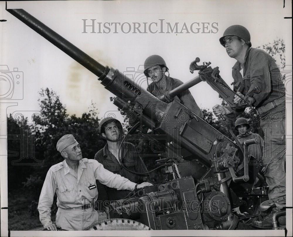 1950 Press Photo Lovelard Henry McLeod Lanvers - Historic Images