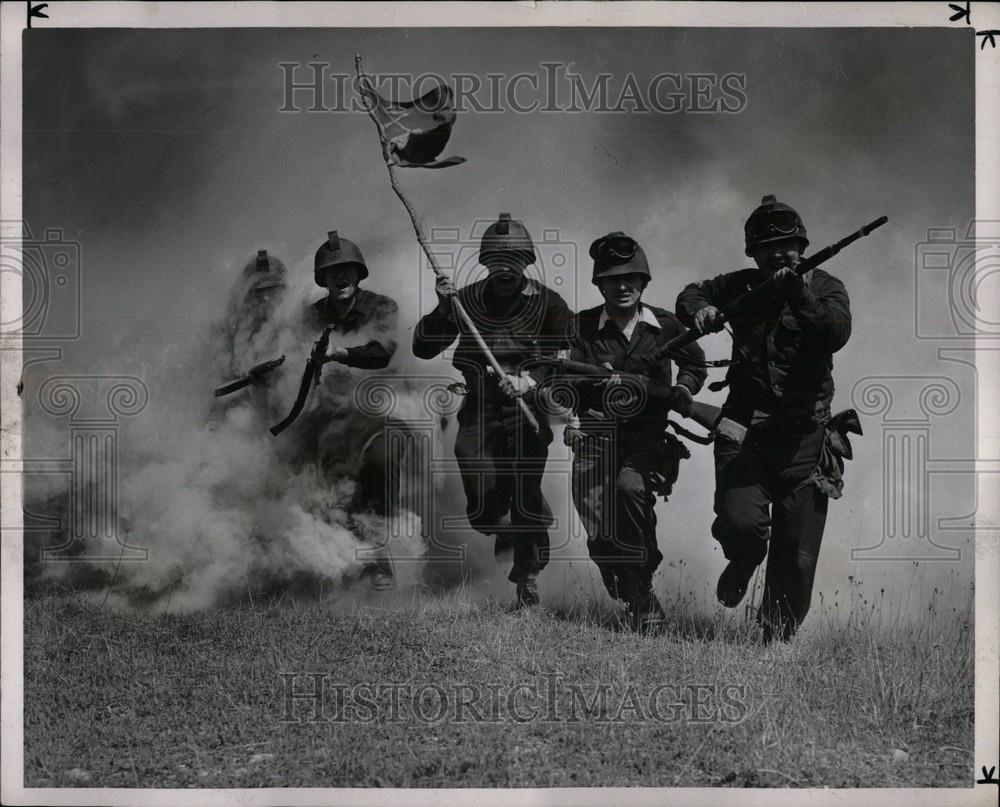 1951 Press Photo National Guard, Soldiers, Maneuver - Historic Images