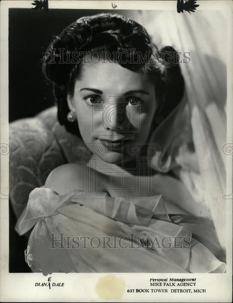 1945 Press Photo Diane Dale comedienne - Historic Images