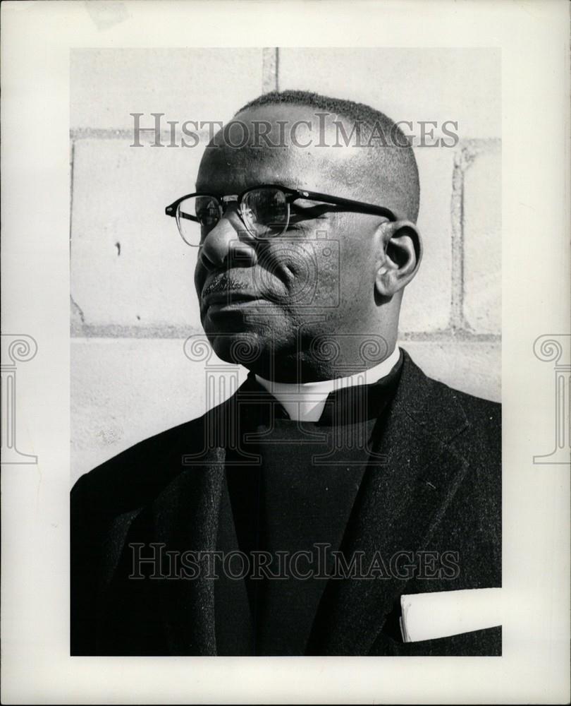 1961 Press Photo Reverend Malcolm Dade - Historic Images