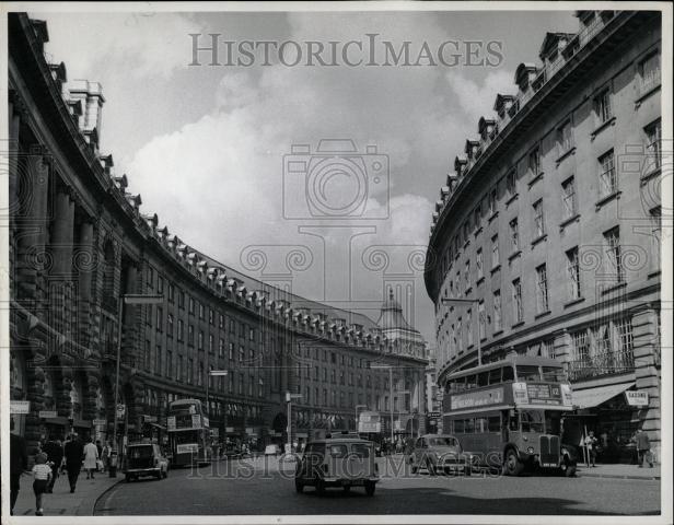 Press Photo Regent Street London&#39;s shopping street - Historic Images