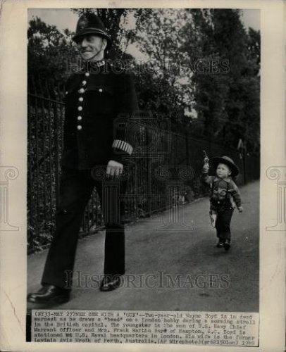 1943 Press Photo Wayne  Boyd London  bobby Australia - Historic Images