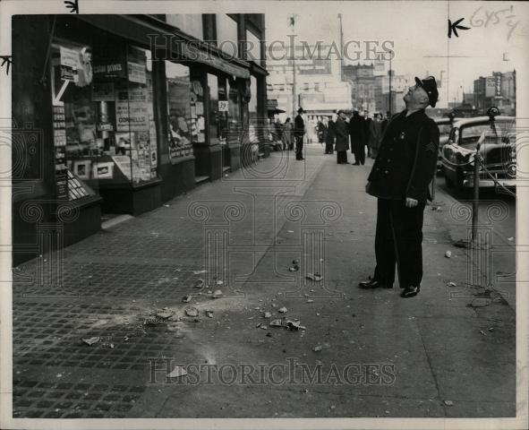 1951 Press Photo Michigan Ave building  Majestic - Historic Images