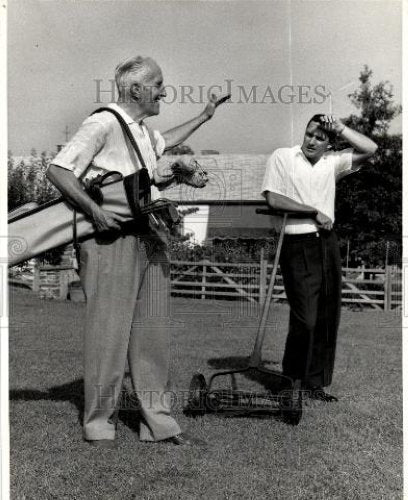 Press Photo Lawn mower - Historic Images