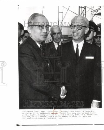 1965 Press Photo Thant Burmese Diplomat United Nations - Historic Images