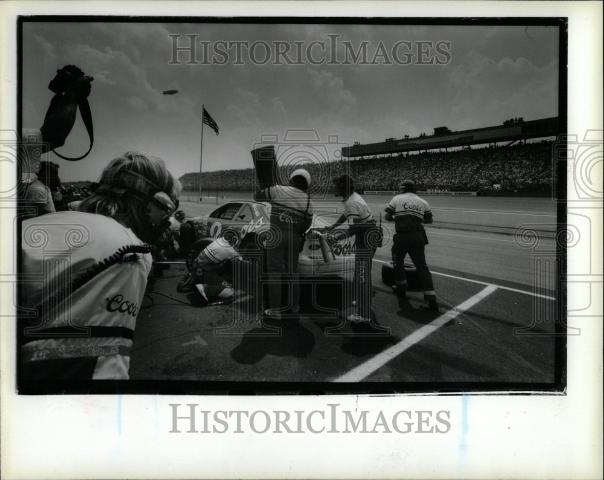 1989 Press Photo Michigan International Bill Elliot - Historic Images