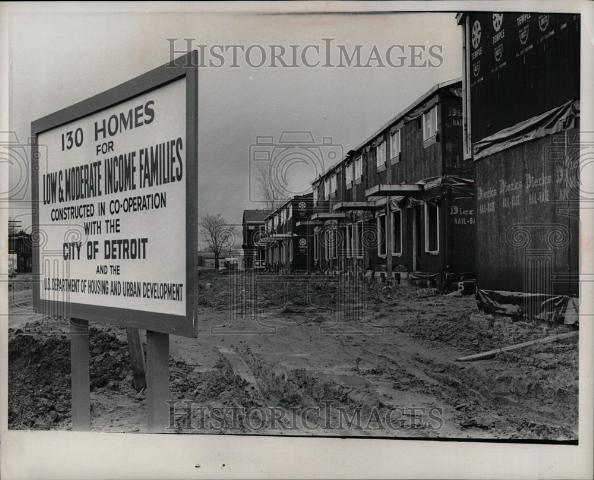 1969 Press Photo homes for low &amp; moderate income family - Historic Images