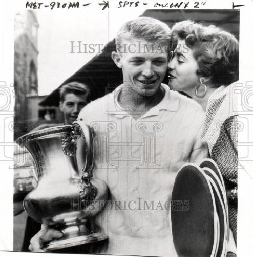 1953 Press Photo Tony Trabert Tennis champion Shauna - Historic Images