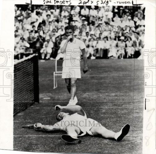 1954 Press Photo Mens Tennis Tony - Historic Images