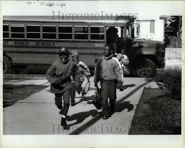 1995 Press Photo Malcolm X Academy - Historic Images