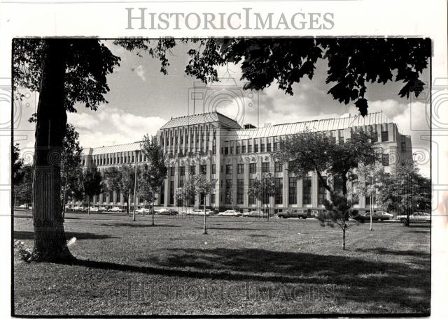 1983 Press Photo Metropolitan Center High Technology - Historic Images