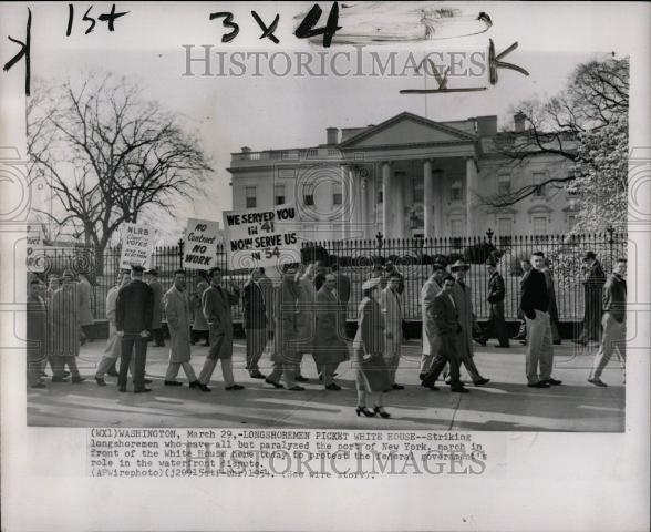 1954 Press Photo Longshoremen Picket White House - Historic Images