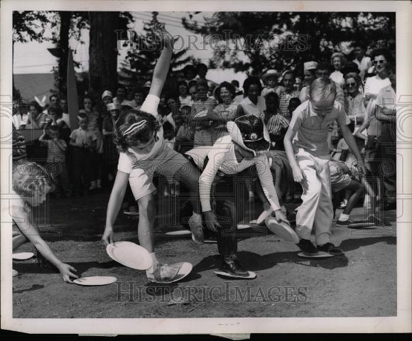 1962 Press Photo Fancy Slipper Contest Michigan Fair - Historic Images