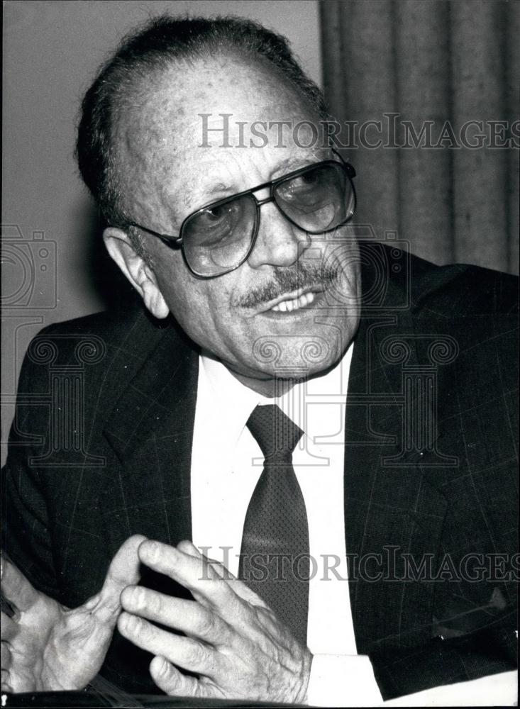 1988 Press Photo Yohanan Bein,Israeli - Historic Images