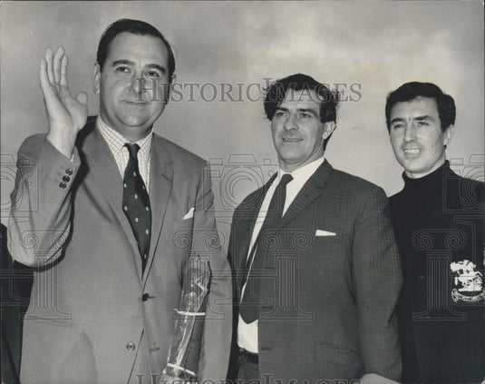 1970 Press Photo Colin Cowdrey English Captain International Cricketers - Historic Images