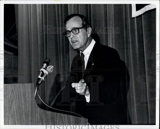 1979 Press Photo Republican Presidential Candidate George Bush Speaks - Historic Images