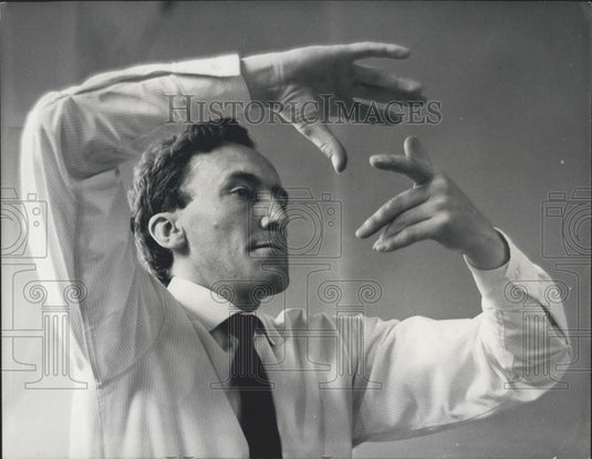 Press Photo Irish producer Jim Fitzgerald play Ivy Leaf - Historic Images
